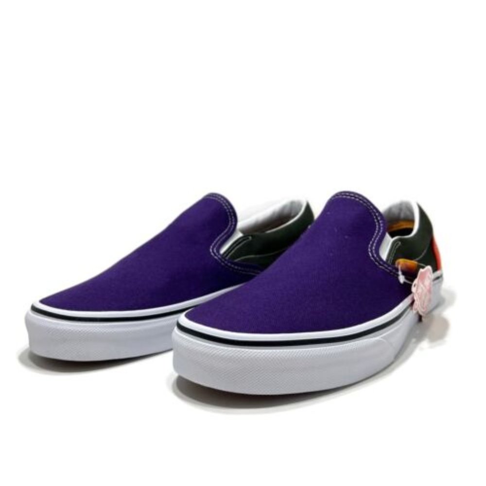 Brand  New With Box VANS CLASSIC SLIP ON Mix&Match  WOMENS Size 9, MENS  7.5